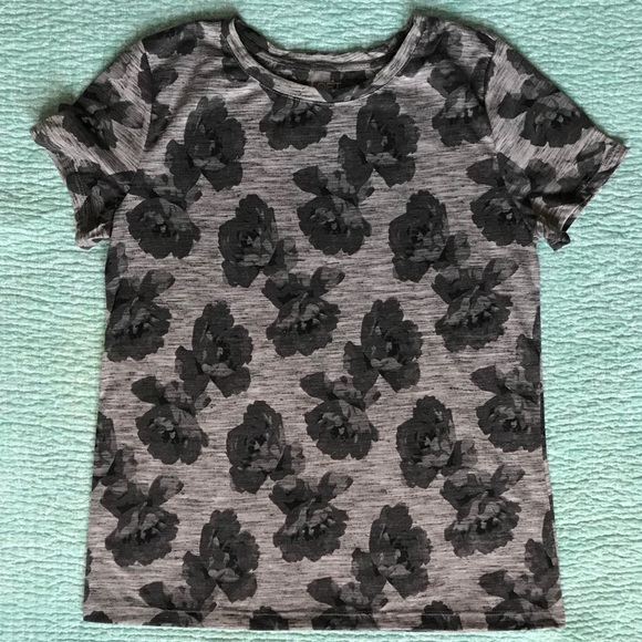 Floral Graphic Tee NWOT - Sz Small - Picture 2 of 4
